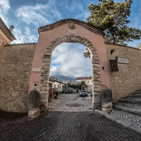 Il Cortile Del Principe Castel Di Sangro